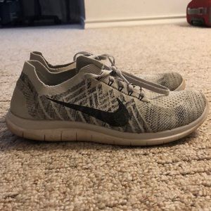 Women’s Nike shoes